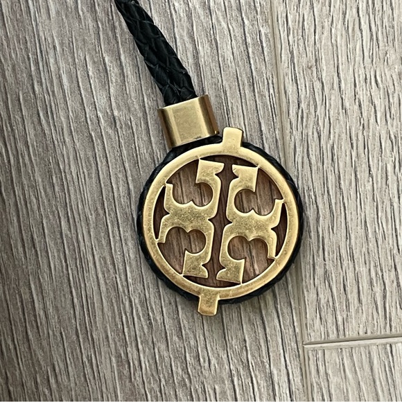 Tory Burch Amalie Leather Foldover Crossbody Clutch - Picture 10 of 13